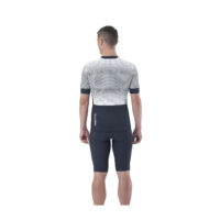 MAVIC KOSZULKA MĘSKA Z KRÓTKIM RĘKAWEM AKSIUM GRAPHIC STRIPES/DEEP BLUE (T000559)