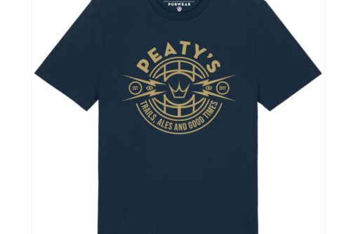 PEATY'S PUBWEAR KOSZULKA TRAILS & ALES CREST / FRENCH NAVY (PPW-25-KOSZULKA-TAG-NVY)